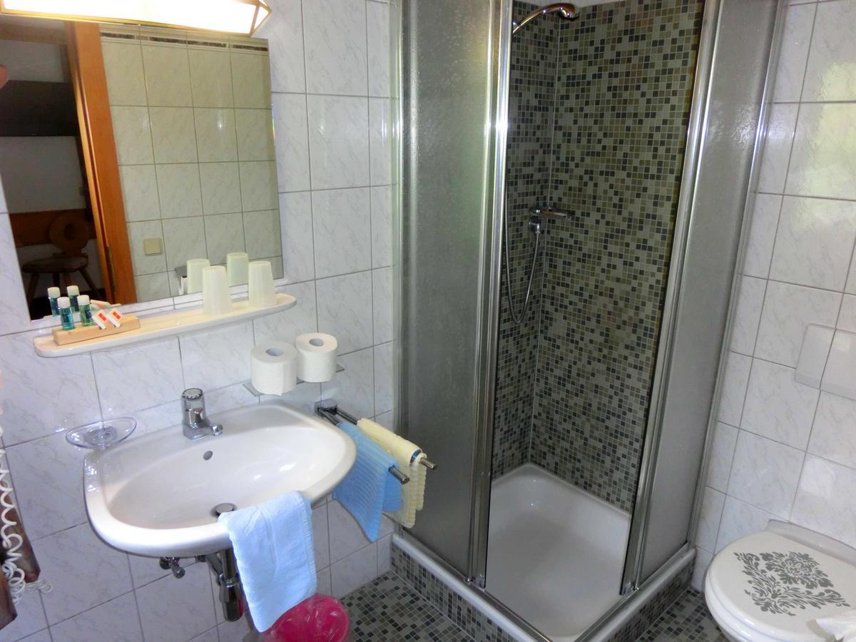 Pension Enzian Niederau Szoba fotó